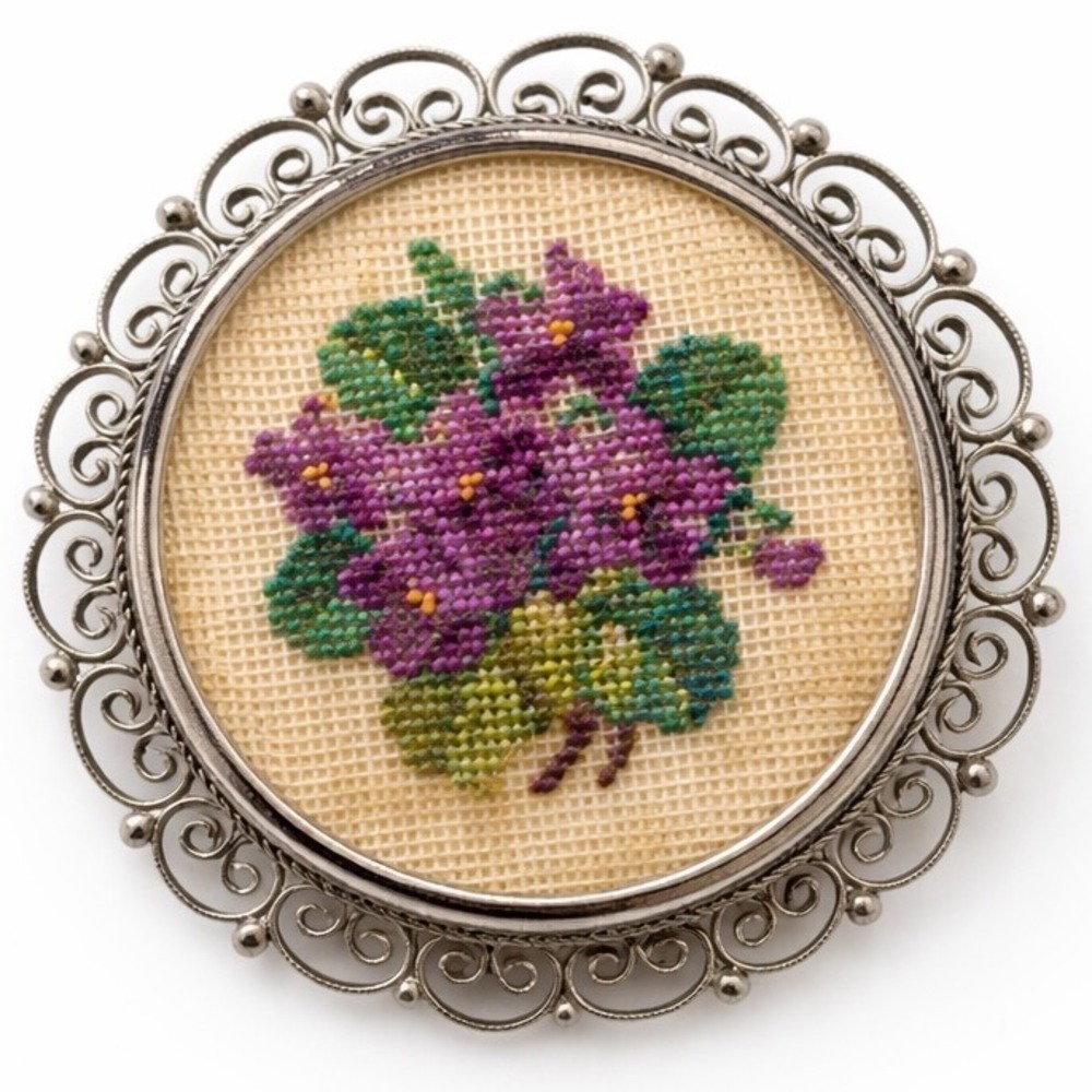 Vintage Petit Needle Point Floral Brooch Silver Tone Filigree Frame Pin Round